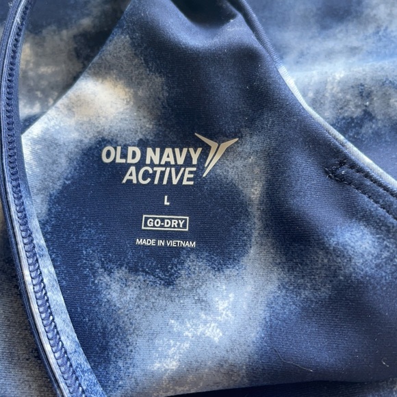 Old Navy, Large, activewear, crop top, never worn - Picture 3 of 4